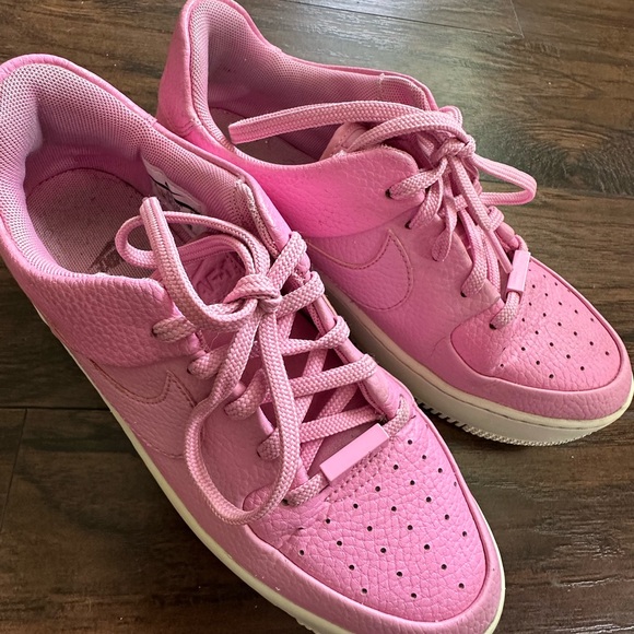 Women’s Air Force 1 Sage Low 'Psychic Pink!! - Picture 5 of 6